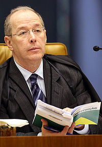 200px-Ministro_Celso_de_Mello